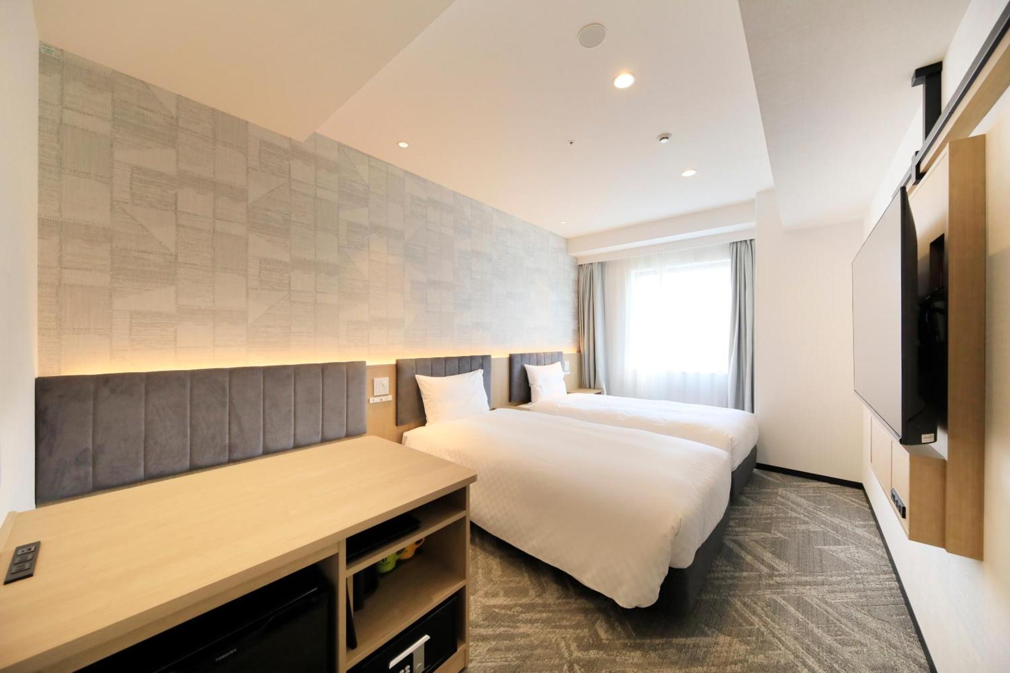 Via Inn Prime Sapporo Odori Екстериор снимка